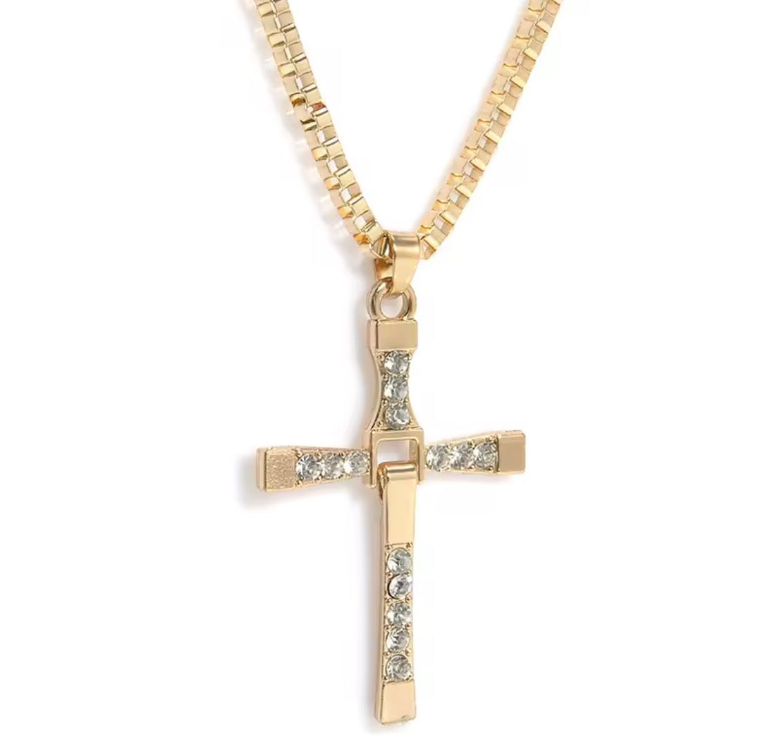 Collar cruz de acero inoxidable
